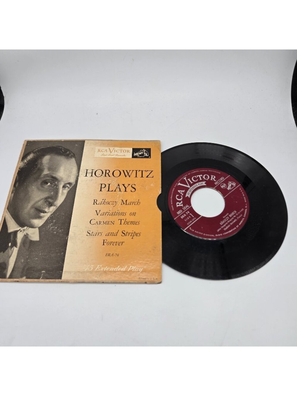 Horowitz Plays RCA Victor Red Seal 45 RPM Extended Play ERA‑74 VTG